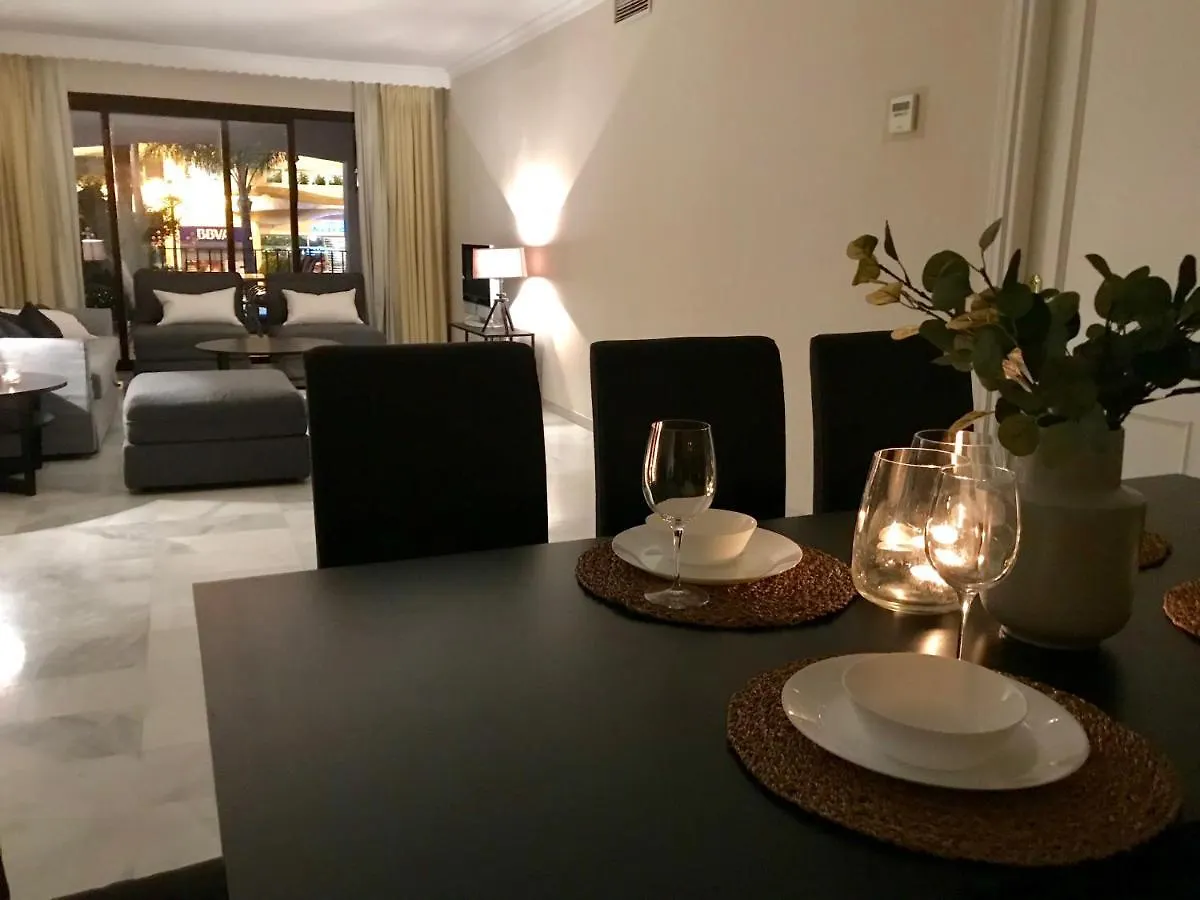 마르베야 Large And Elegant In Puerto Banus With Pools And Paddle 아파트