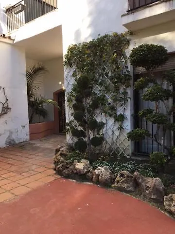 마르베야 Large And Elegant In Puerto Banus With Pools And Paddle 아파트