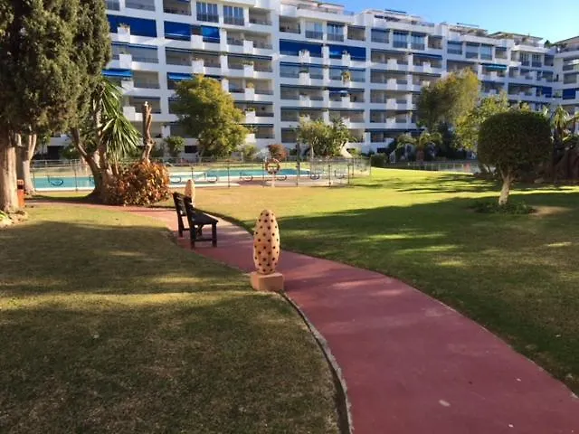 마르베야 Large And Elegant In Puerto Banus With Pools And Paddle 아파트
