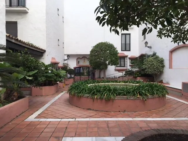 마르베야 Large And Elegant In Puerto Banus With Pools And Paddle 아파트