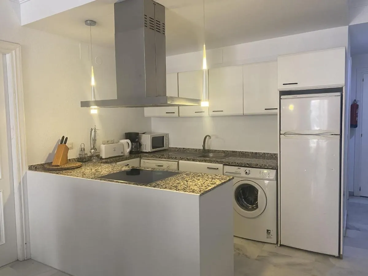 마르베야 Large And Elegant In Puerto Banus With Pools And Paddle 아파트