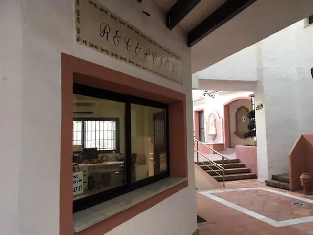 Large And Elegant In Puerto Banus With Pools And Paddle Apartment Marbella 0*,